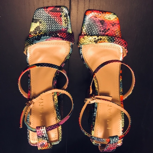 Liliana Snakeskin Print Sandals - Women 6 - Multicolored - Picture 3 of 4